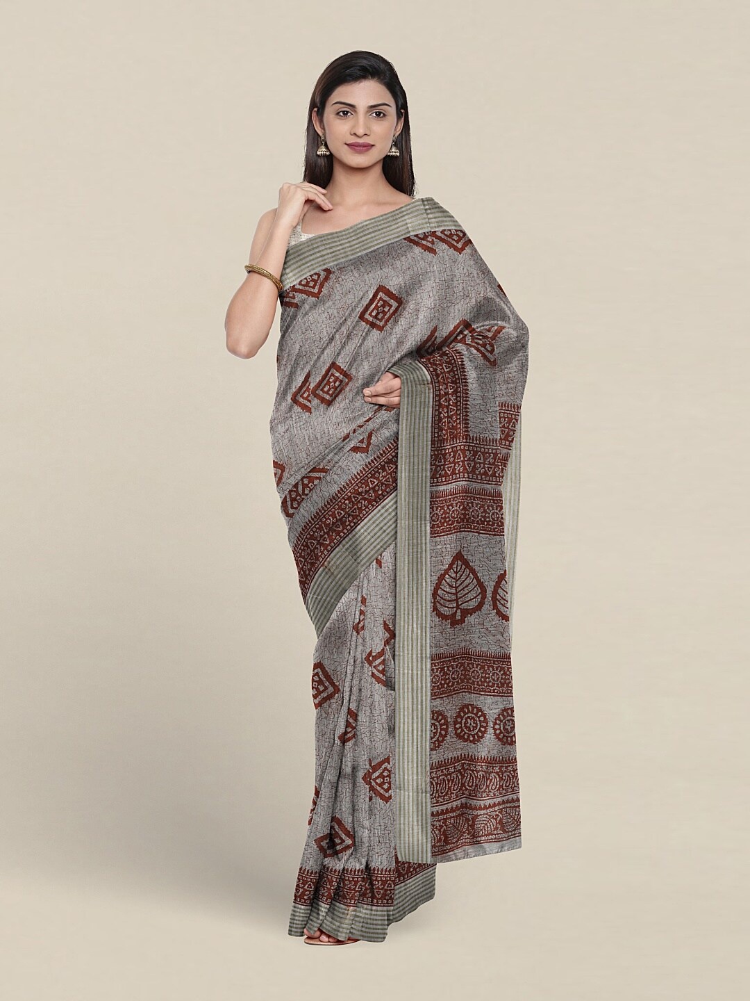 

Pothys Ethnic Motifs Printed Pure Cotton Saree, Grey