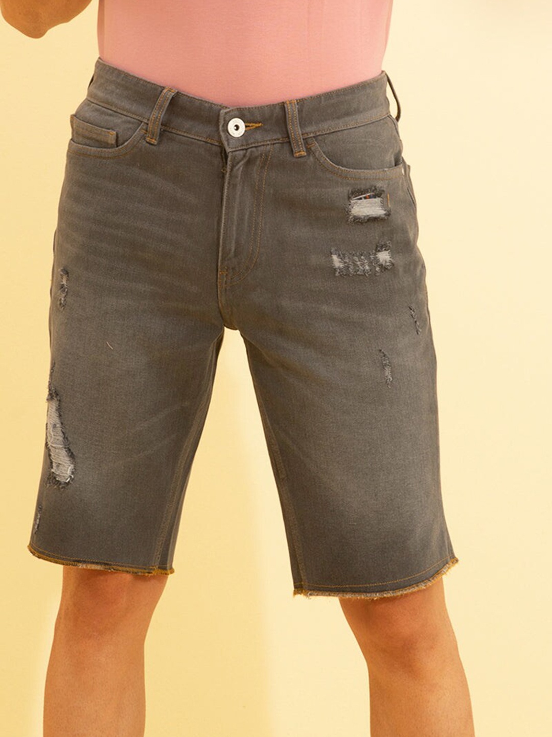 

Snitch Men Grey Washed Distressed Denim Shorts