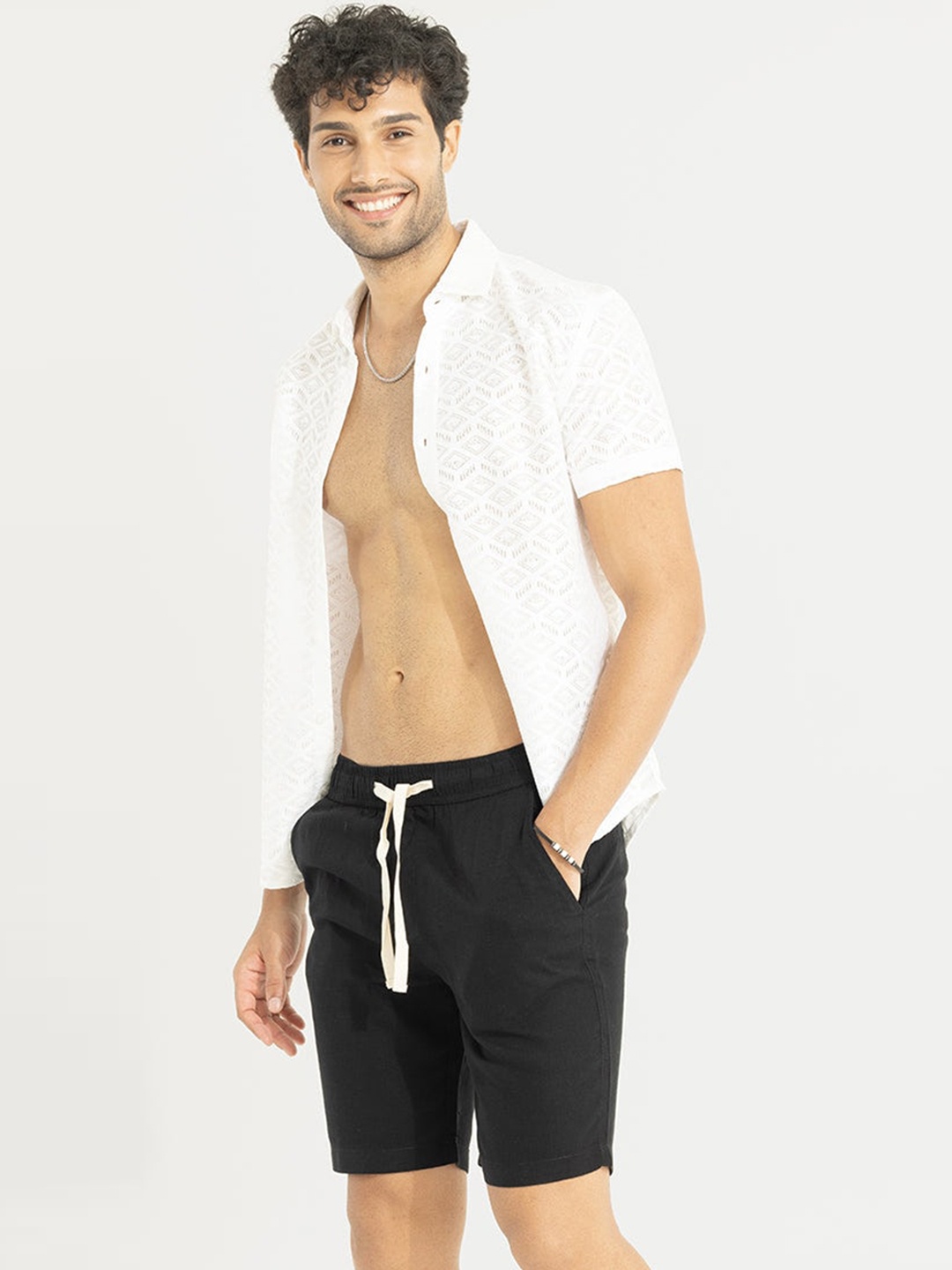 

Snitch Men Black Mid-Rise Linen Shorts