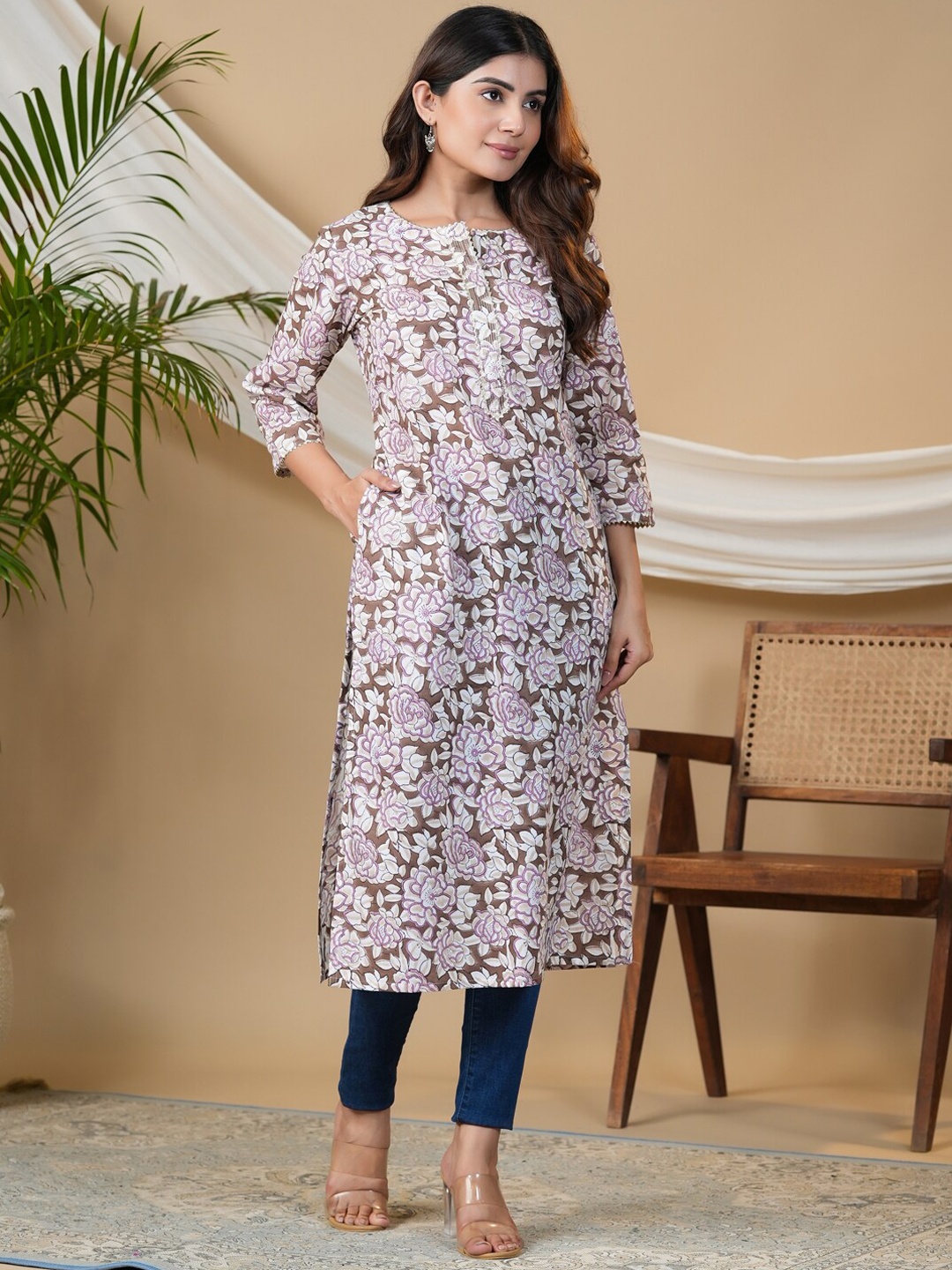 

Adveta Floral Printed Gotta Patti Work Straight Cotton Kurta, Brown