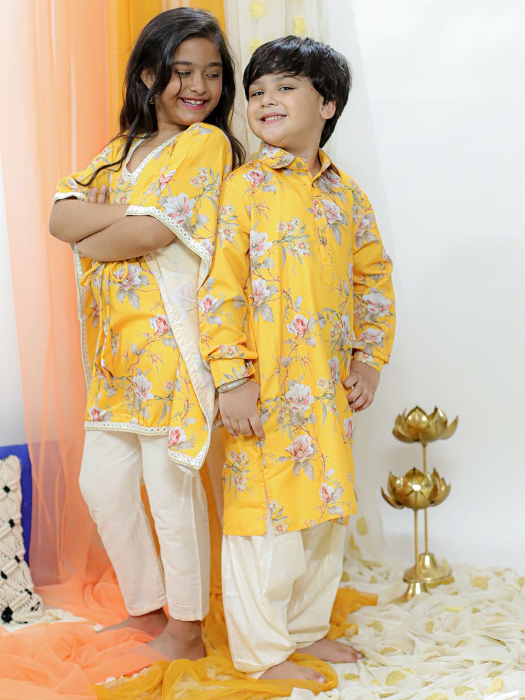 

VASTRAMAY Boys Floral Printed Shirt Collar Regular Kurta Set, Yellow