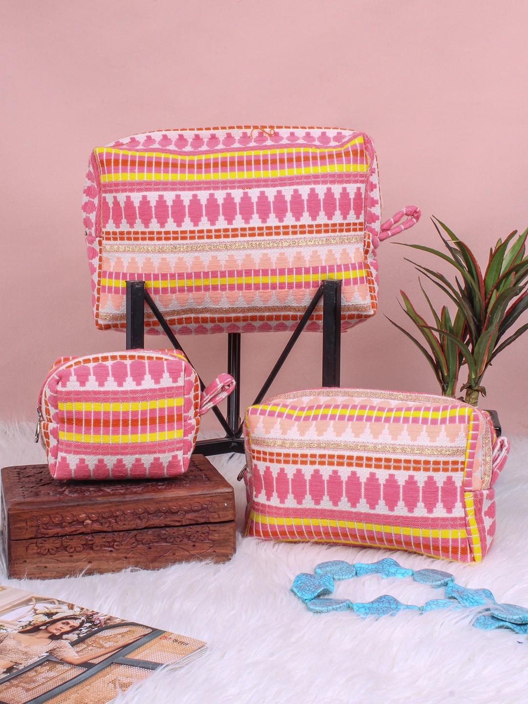 

STITCHNEST Set Of 3 Printed Acrylic Travel Pouch, Rose