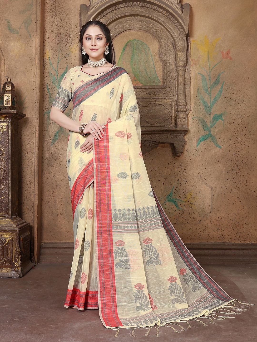 

Dori Ethnic Motifs Woven Design Pure Linen Saree, Beige