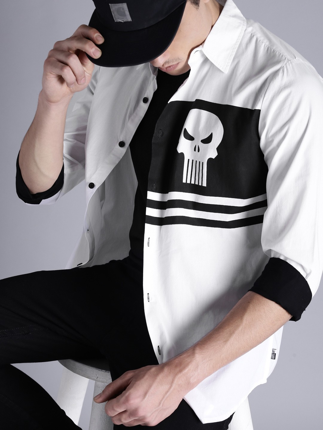 

Kook N Keech Marvel Men White & Black Regular Fit Printed Casual Shirt