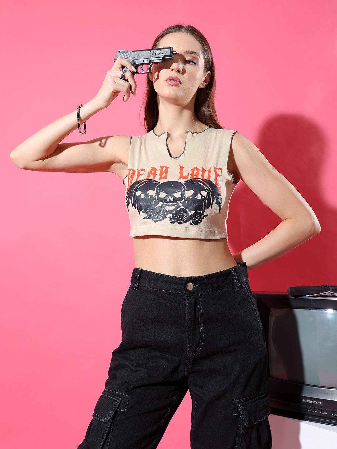 

Stylecast X Hersheinbox Graphic Printed Pure Cotton Crop Top, Beige