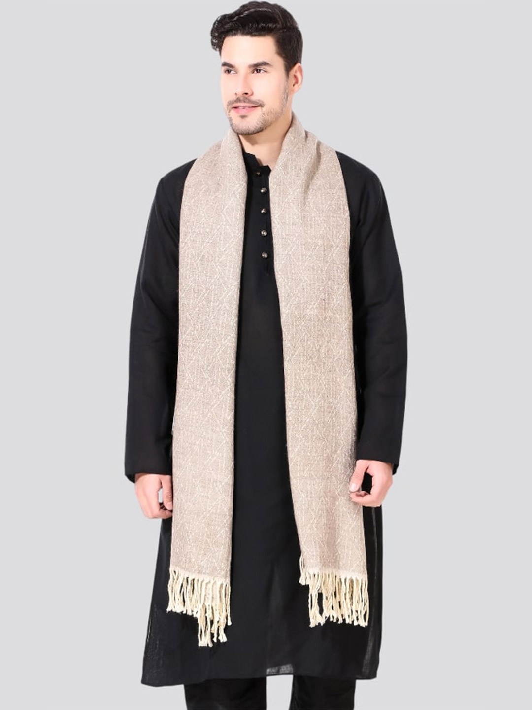 

YARNSMITH Geometric Woven Design Wool Stole, White