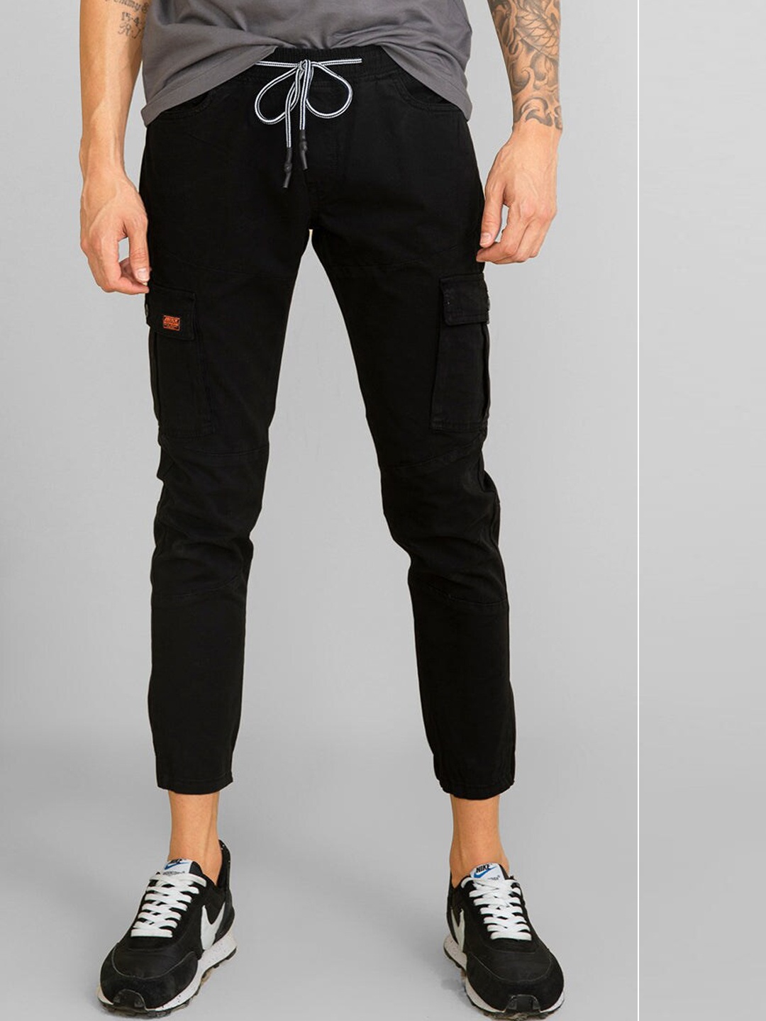 

Snitch Men Black Smart Skinny Fit Cotton Cargos Trousers