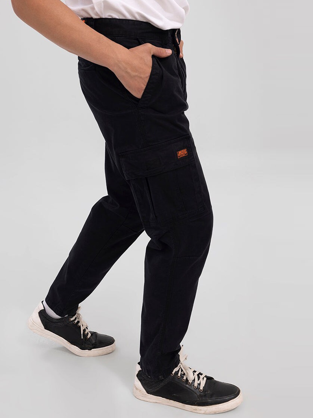 

Snitch Men Black Smart Tapered Fit Cotton Cargos Trousers