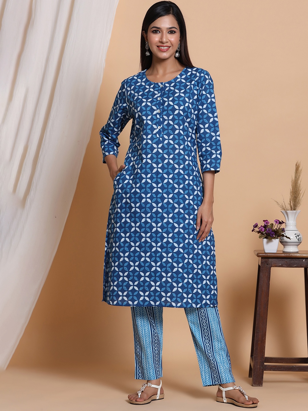 

Sangria Ethnic Motifs Printed Pure Cotton Straight Kurta With Trouser, Blue
