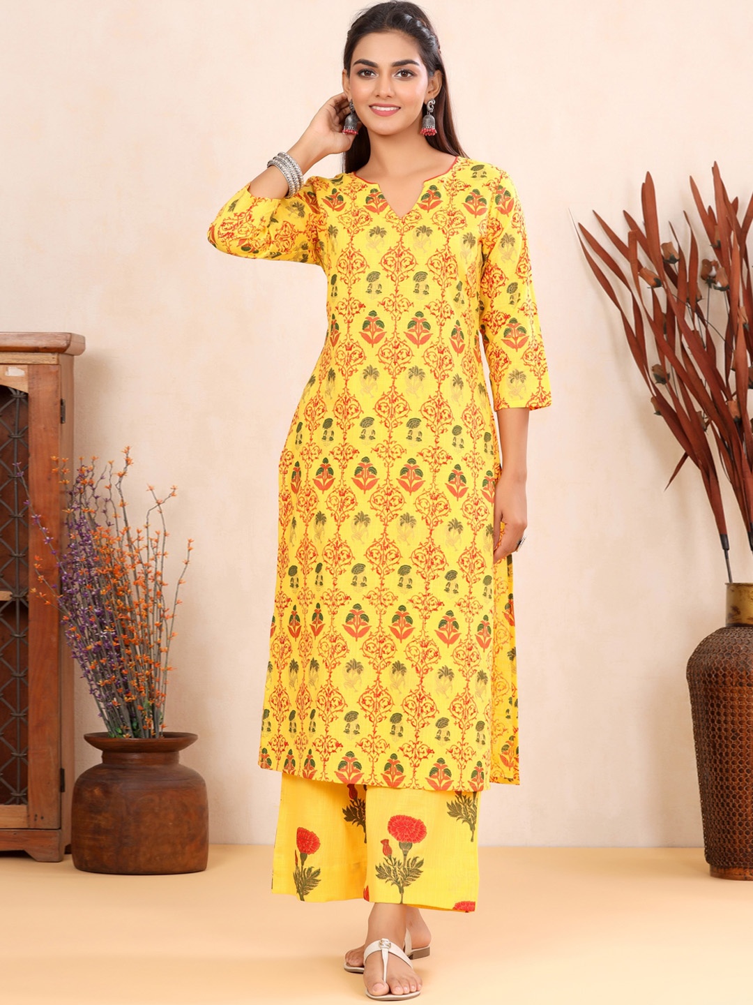

Sangria Ethnic Motifs Printed Pure Cotton Kurta With Palazzos, Yellow