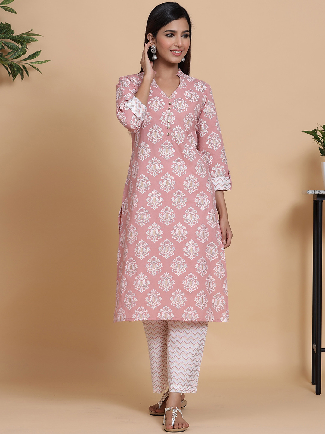 

Sangria Ethnic Motifs Printed Mandarin Collar Pure Cotton Kurta With Palazzo, Pink