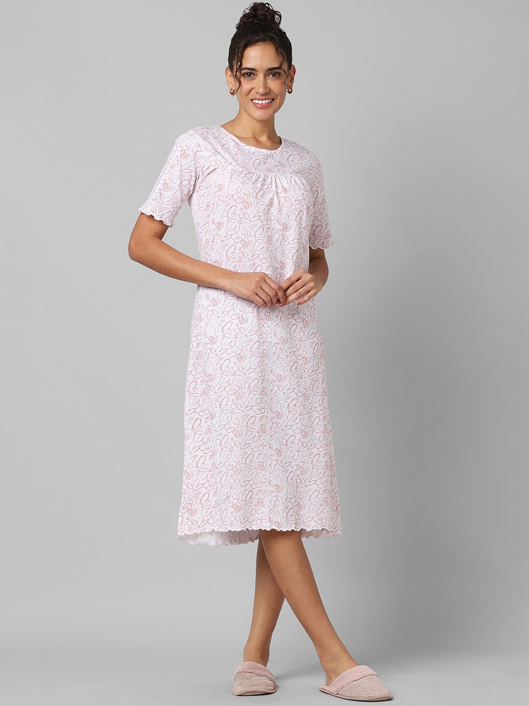 

Dreamz by Pantaloons Floral Printed Pure Cotton T-Shirt Nightdress, White
