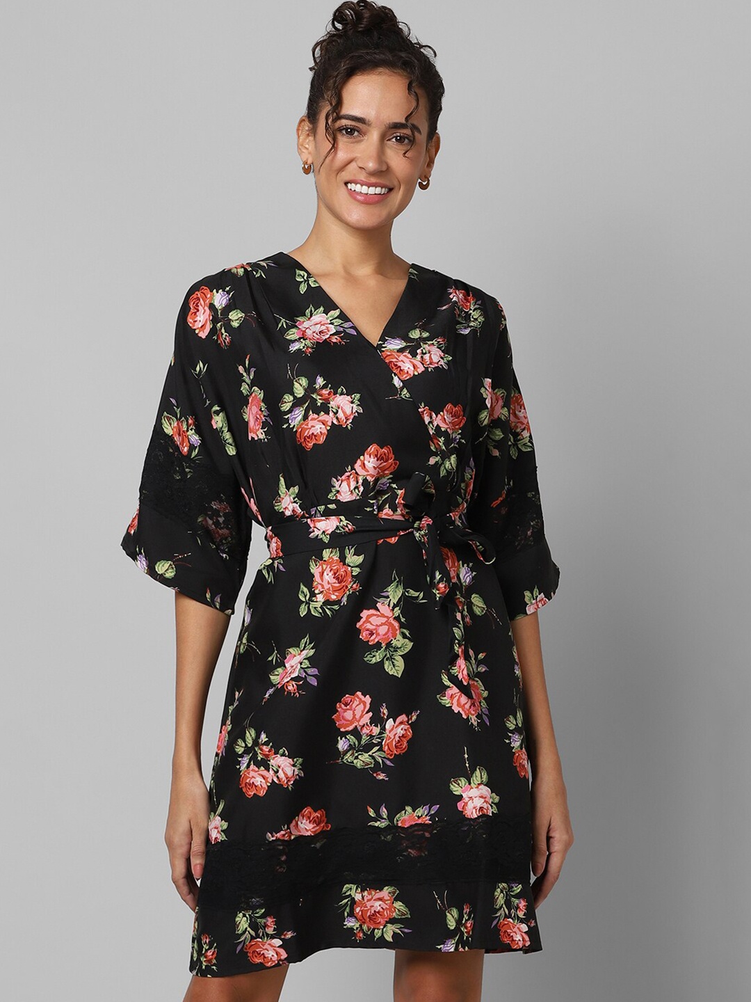 

Dreamz by Pantaloons Floral Printed V-Neck Wrap Nightdress, Black