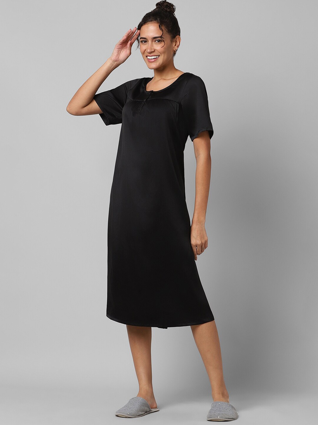 

Dreamz by Pantaloons Round Neck Nightdress, Black