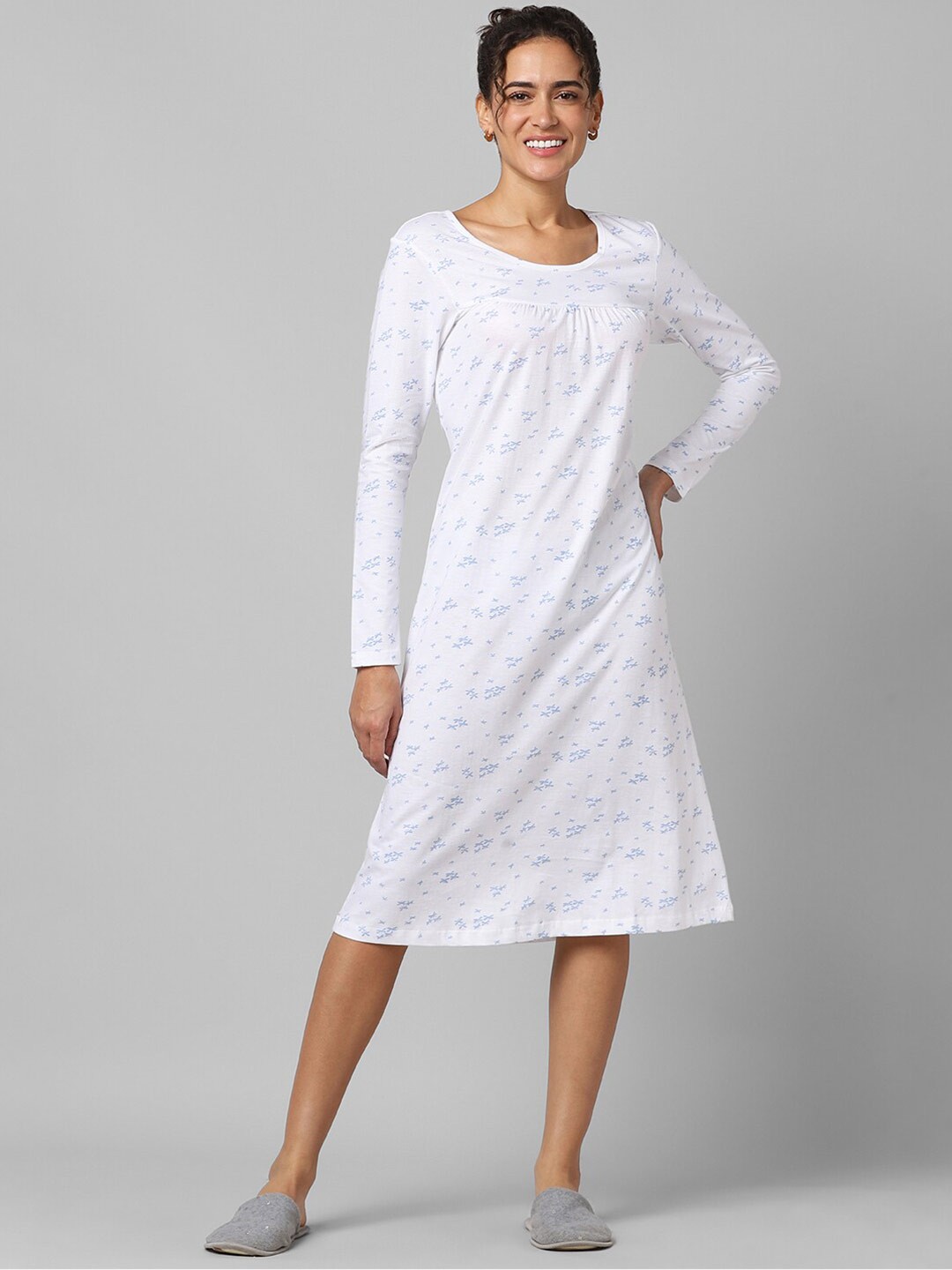 

Dreamz by Pantaloons Conversational Printed Pure Cotton Nightdress, White