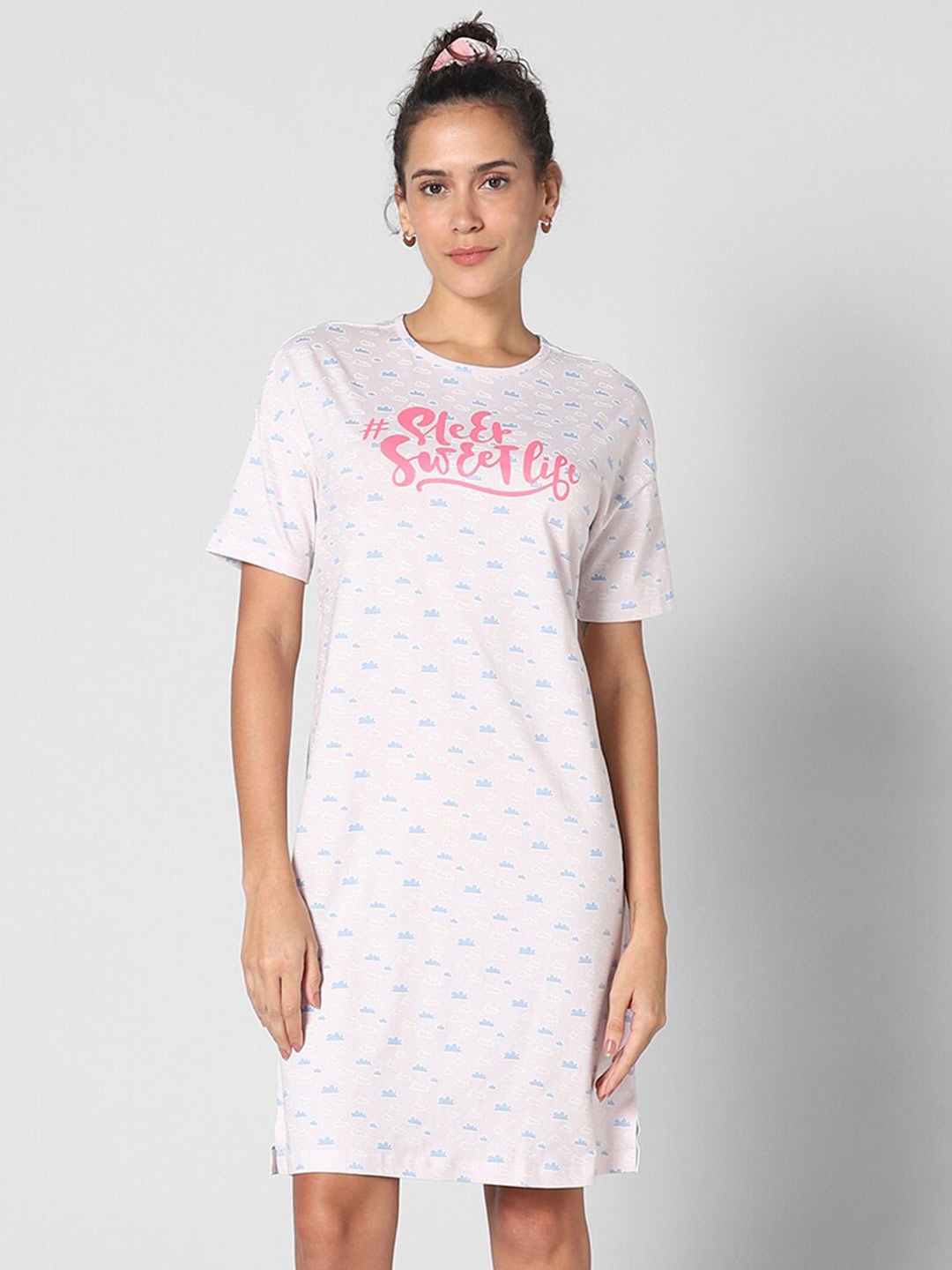 

Dreamz by Pantaloons Typography Printed Pure Cotton Nightdress, White