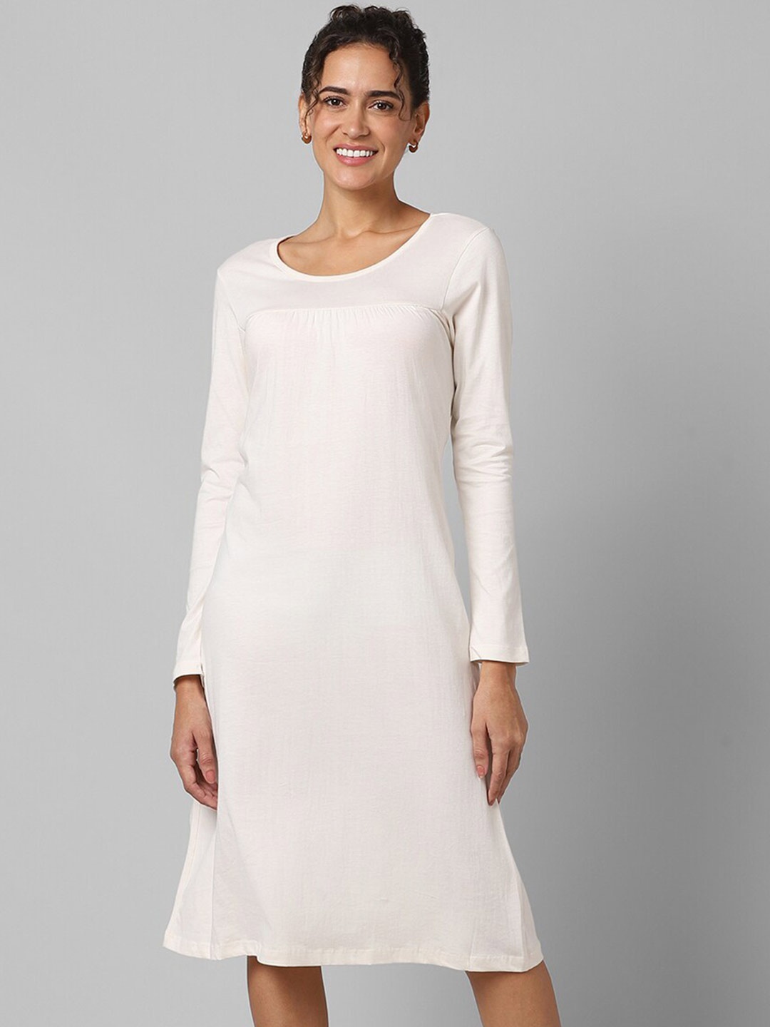 

Dreamz by Pantaloons Rpund Neck Pure Cotton Nightdress, Cream