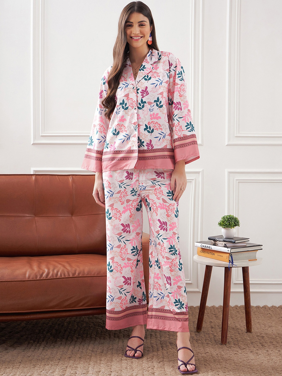 

SASSAFRAS alt-laze Printed Shirt With Trousers, Off white