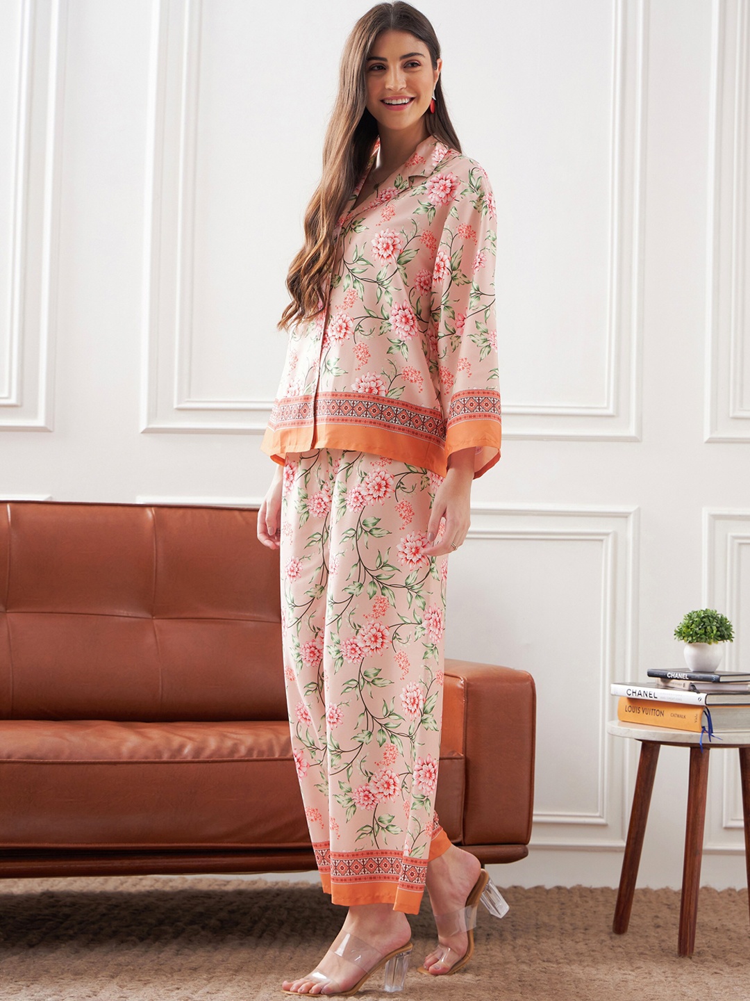 

SASSAFRAS alt-laze Floral Printed Notch Collar Shirt With Trouser, Peach