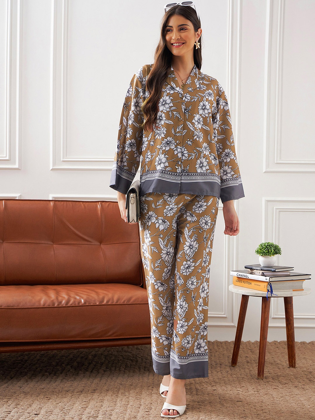 

SASSAFRAS alt-laze Printed Notched Collar Shirt With Trouser, Brown