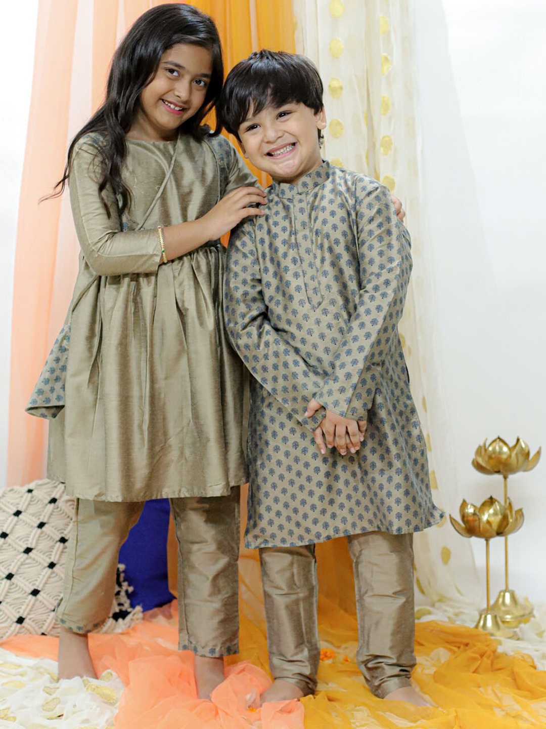 

VASTRAMAY Boys Ethnic Motifs Printed Mandarin Collar Kurta With Pyjamas, Brown