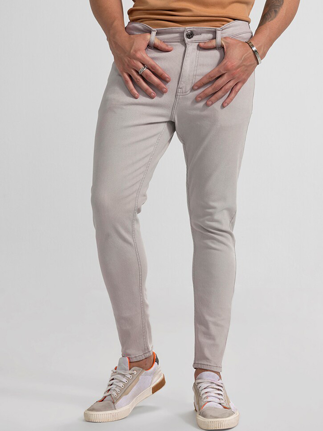 

Snitch Men Grey Low-Rise Clean Look Stretchable Skinny Fit Jeans