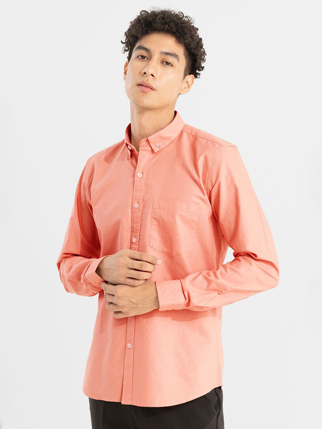 

Snitch Spread Collar Slim Fit Opaque Casual Cotton Shirt, Peach