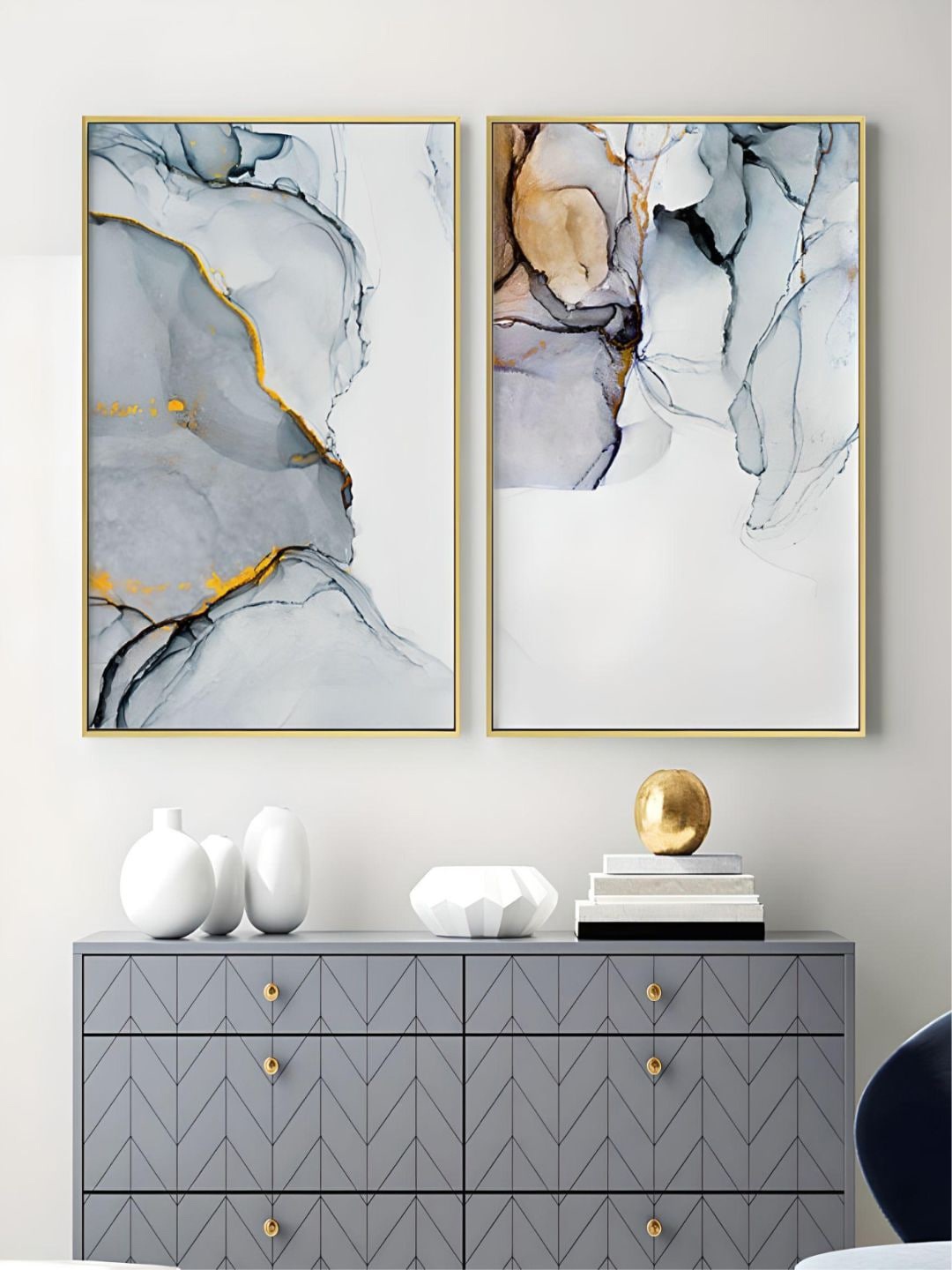

THE HANDMADE FLAIR Crystal Porcelain White & Grey 2 Pieces Painting Wall Art