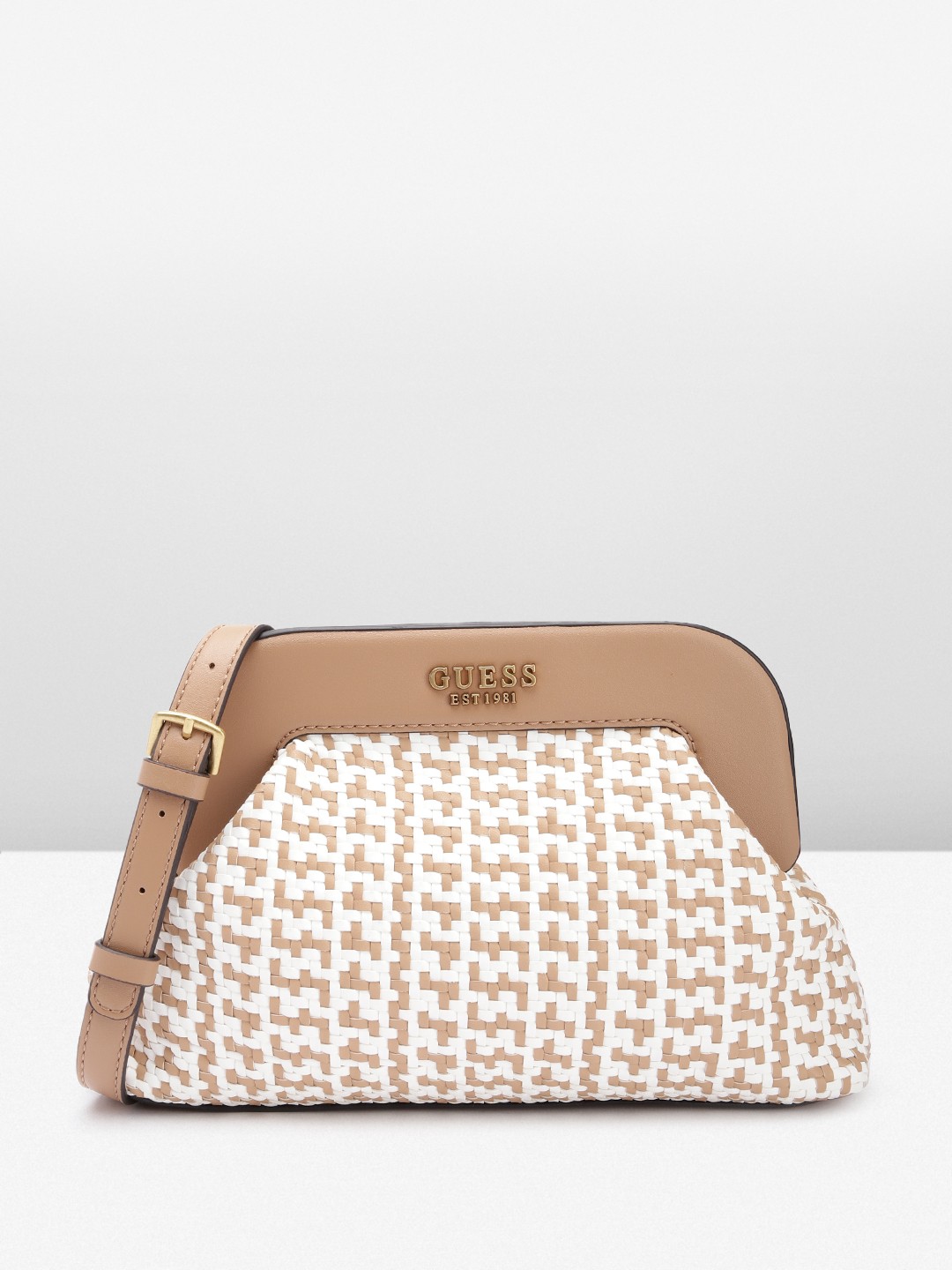 

GUESS Women Woven Design Structured Sling Bag, Brown