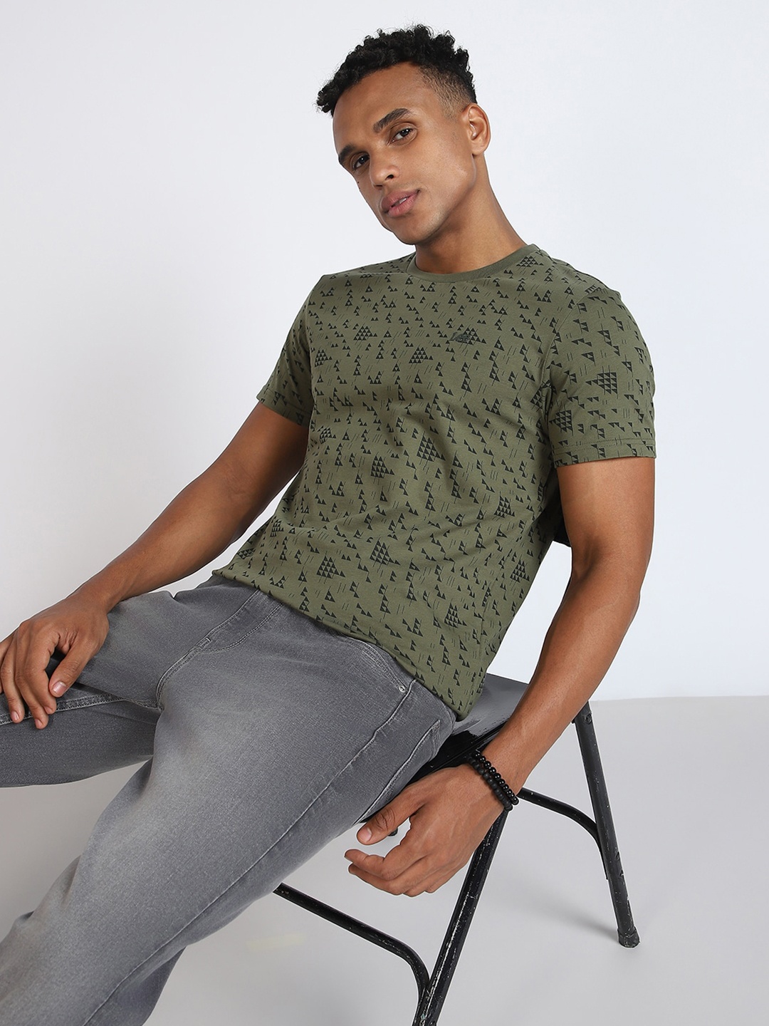 

Lee Geometric Printed Cotton Round Neck Slim Fit T-Shirt, Green