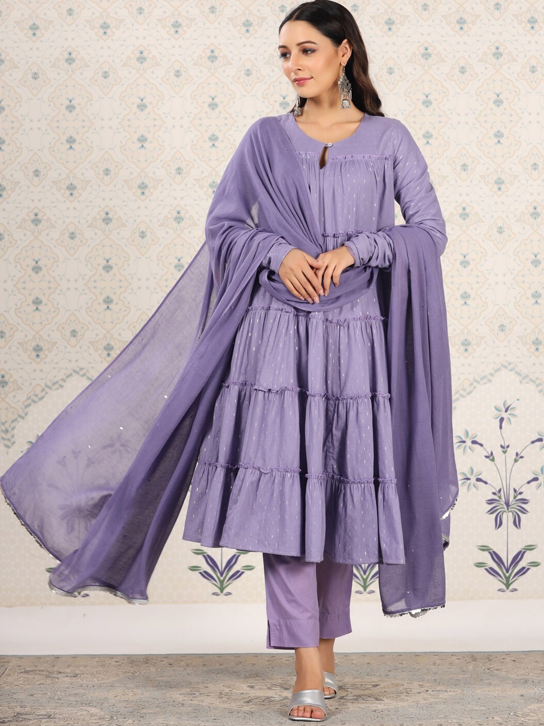 

Ode by House of Pataudi Keyhole Neck A-Line Tiered Woven Design Pure Cotton Kurta Set, Purple