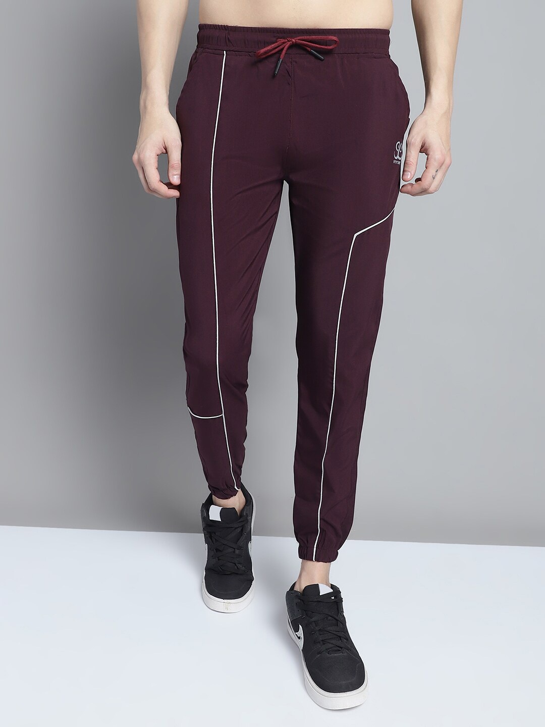 

9ty3ree Men Straight-Fit Mid Rise Sports Joggers, Maroon