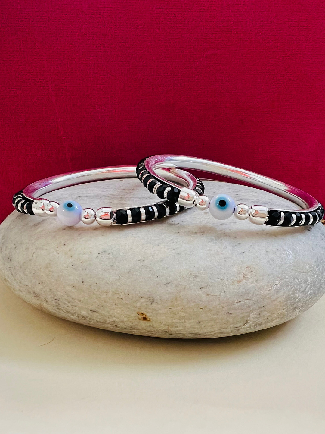 

Arte Jewels Kids Set Of 2 Silver Beaded Bangles