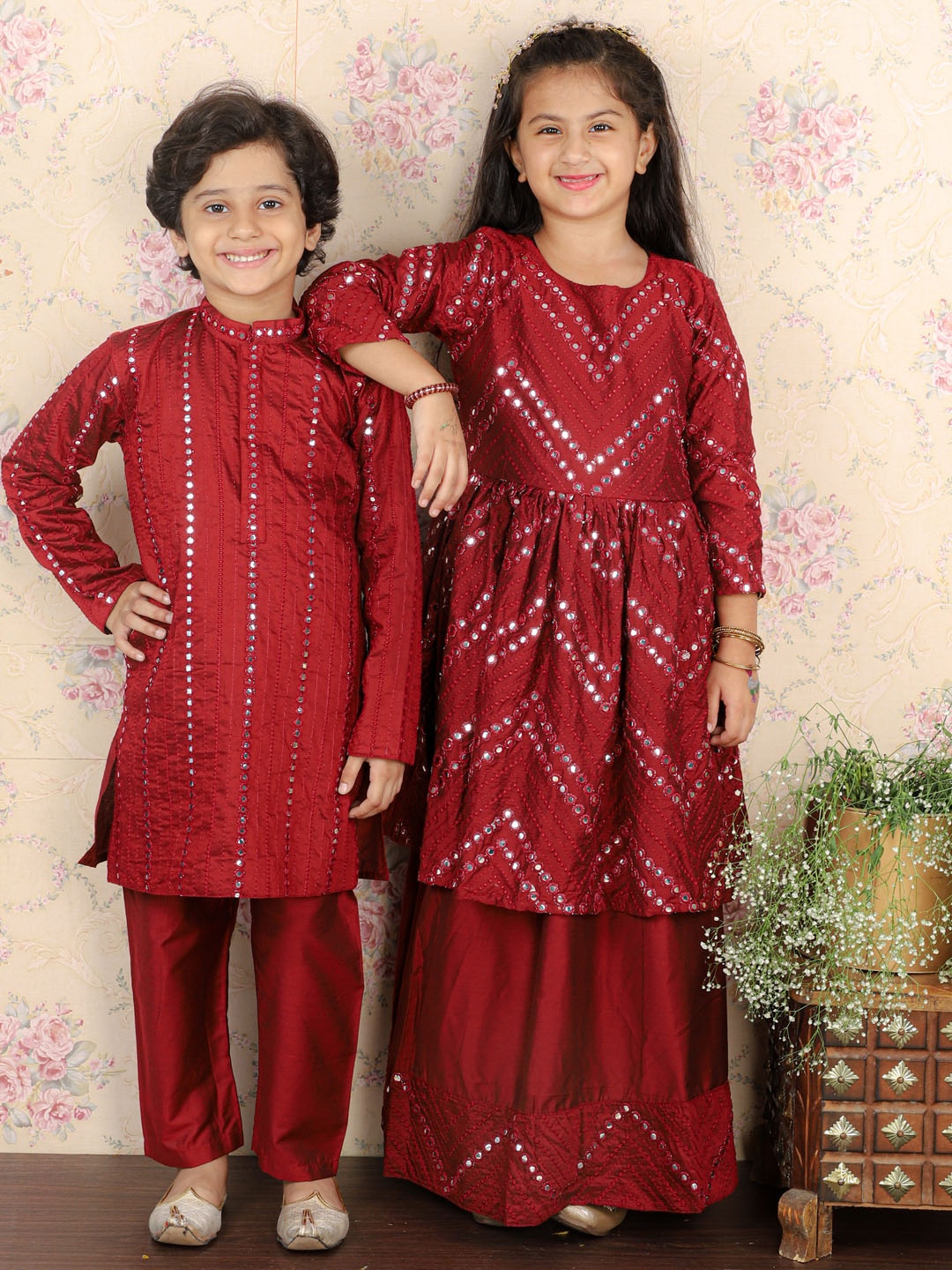 

VASTRAMAY Girls Embellished Mirror Work Ready to Wear Lehenga & Blouse, Maroon