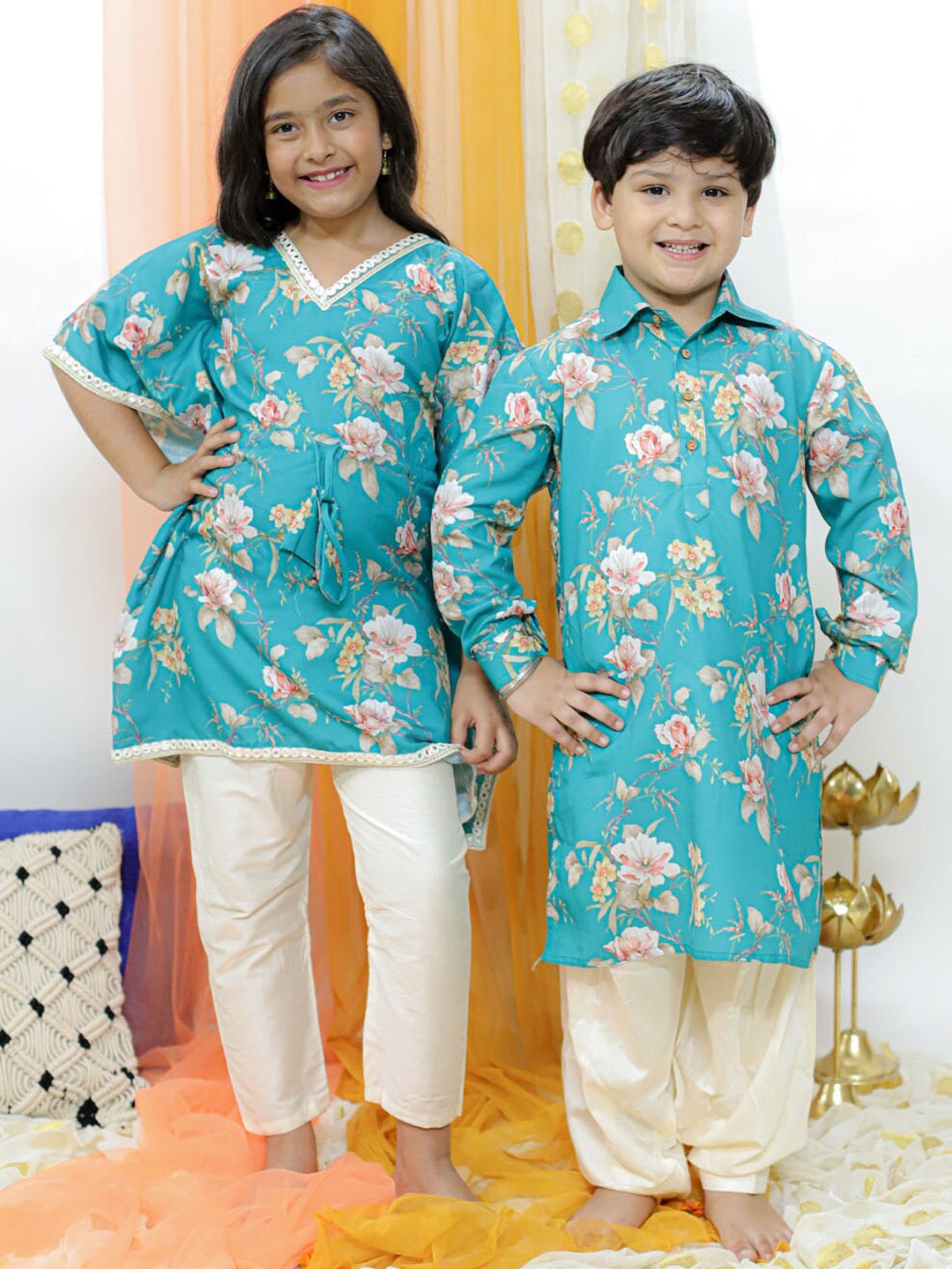 

VASTRAMAY Girls Floral Printed Mirror Work V-Neck Kaftan Kurti With Trousers, Turquoise blue