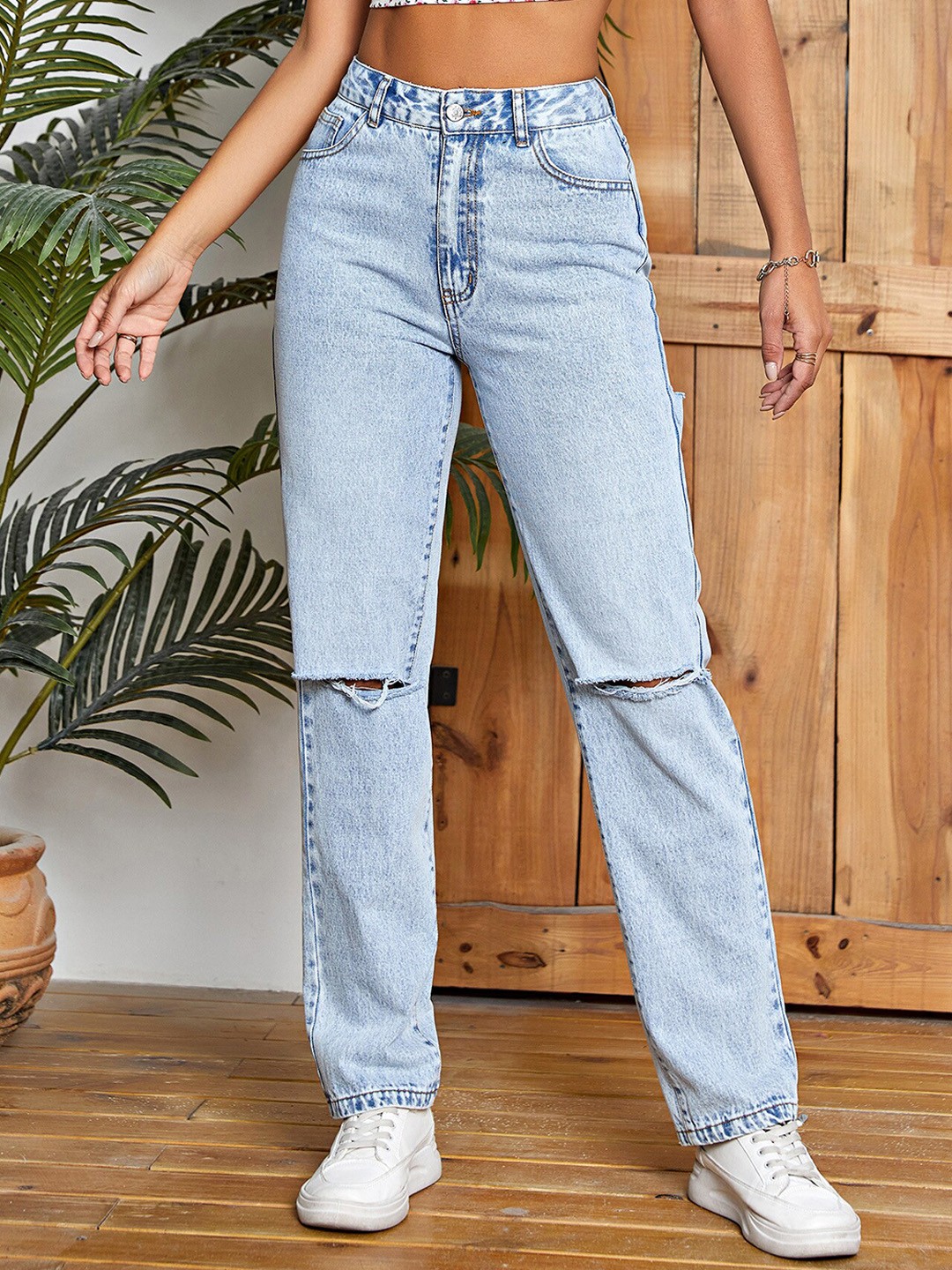 

BoStreet Women Blue Slash Knee Heavy Fade Jeans