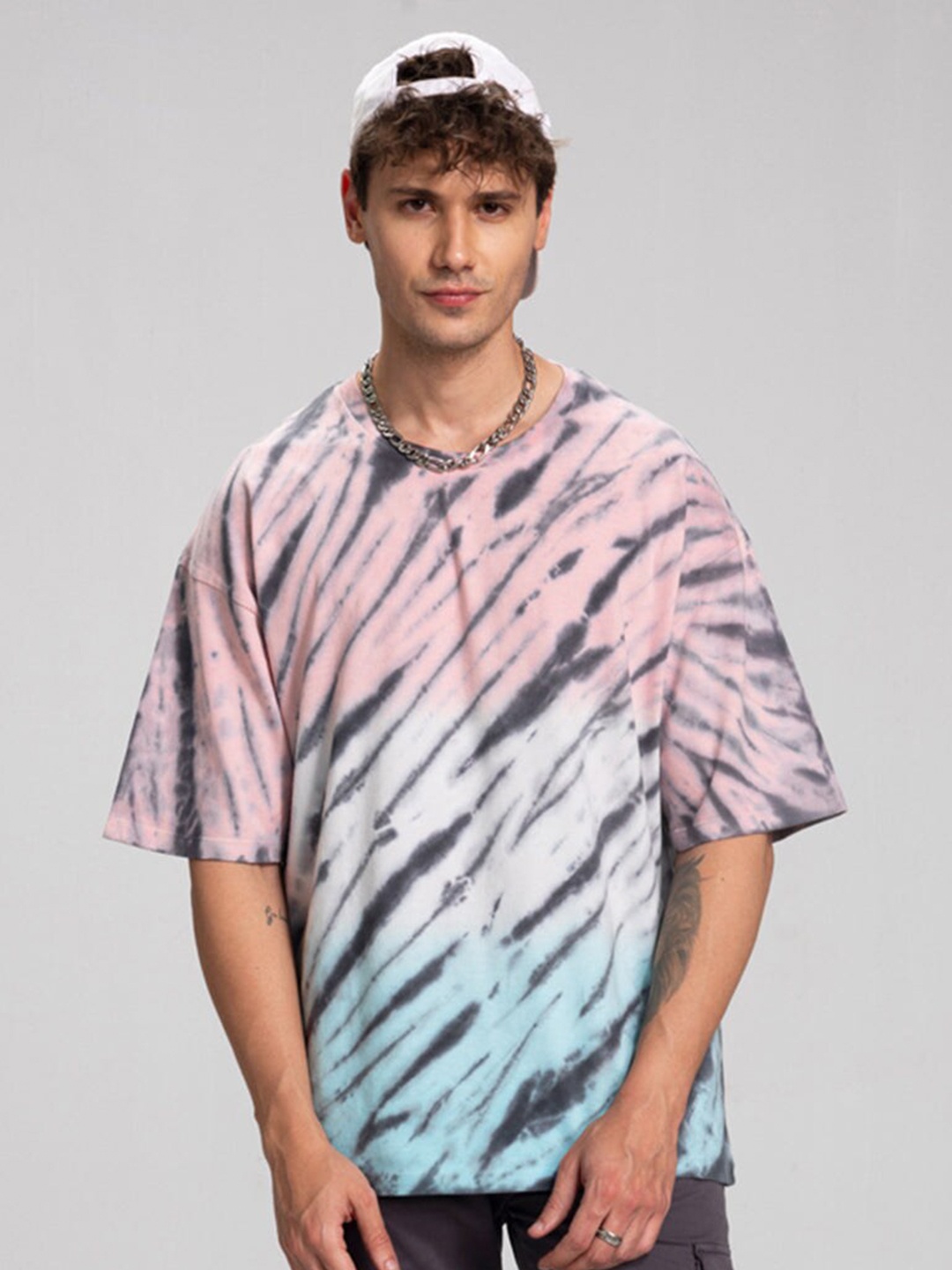 

Snitch Pink Tie & Dye Drop-Shoulder Sleeves Cotton T-shirt