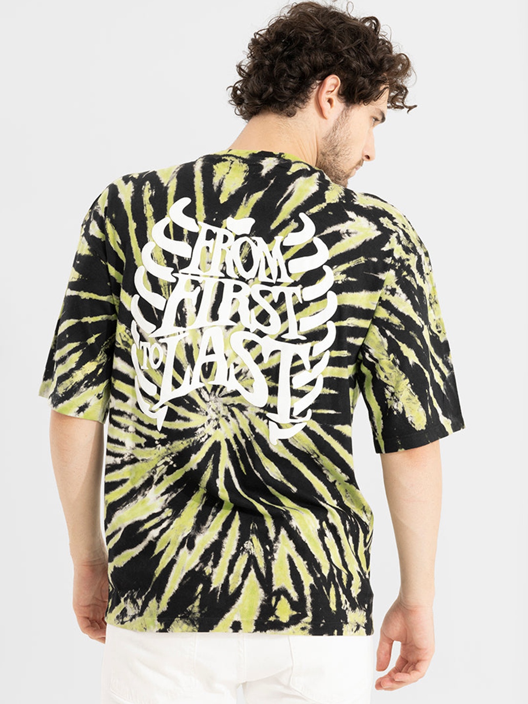 

Snitch Black Tie and Dye Drop-Shoulder Sleeves Oversized Cotton T-shirt