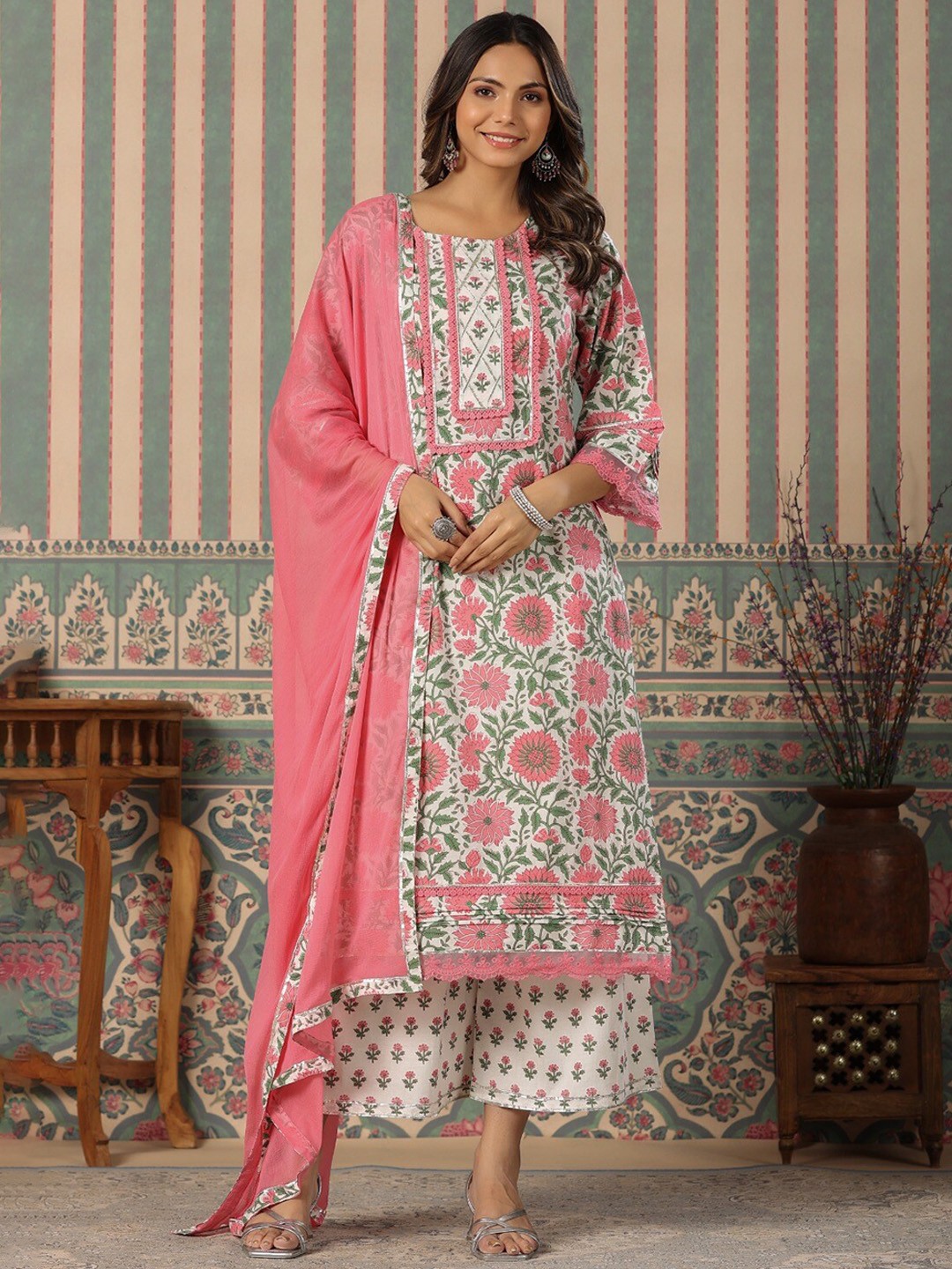

INDYES Floral Printed Pure Cotton Kurta With Palazzos & Dupatta, White