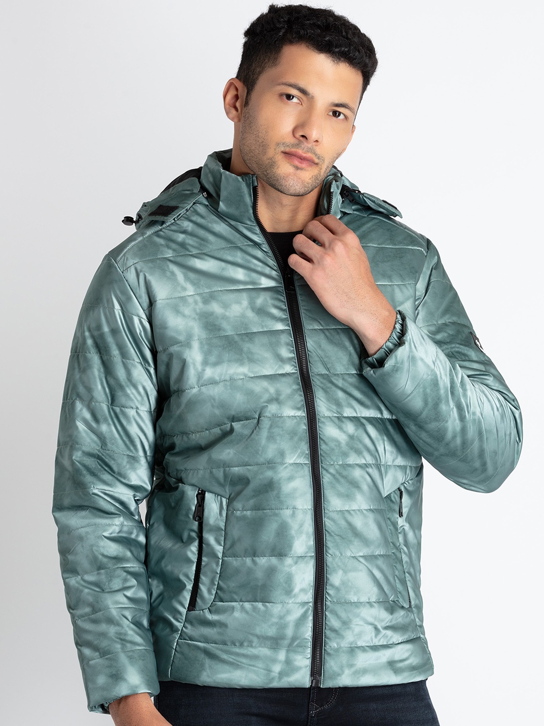 

Status Quo Abstract Printed Hooded Puffer Jacket, Green