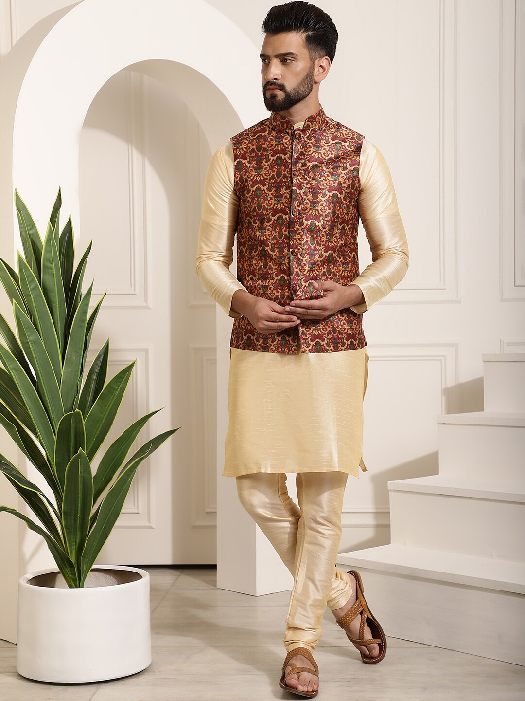 

SOJANYA Mandarin Collar Regular Kurta & Churidar With Nehru Jacket, Gold