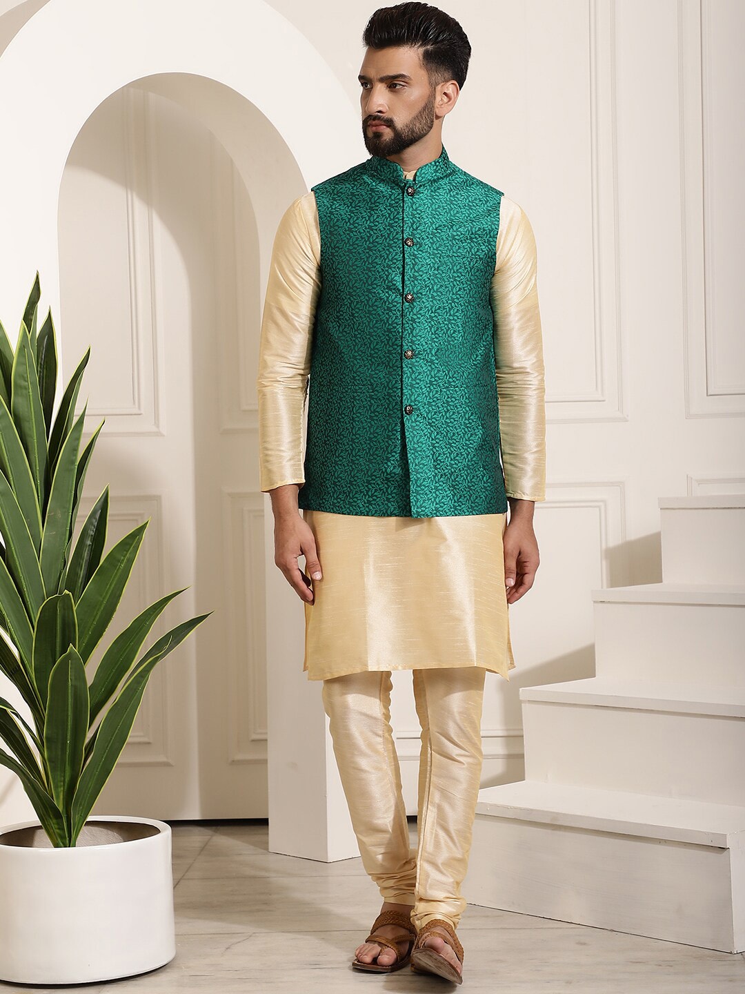 

SOJANYA Mandarin Collar Regular Kurta & Churidar With Nehru Jacket, Gold