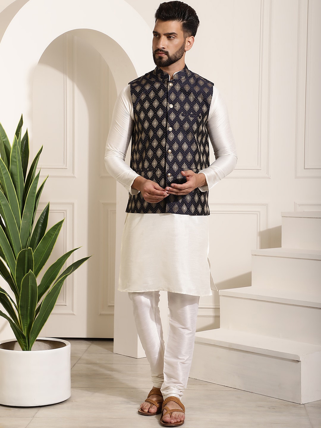 

SOJANYA Mandarin Collar Regular Kurta & Churidar With Nehru Jacket, Cream