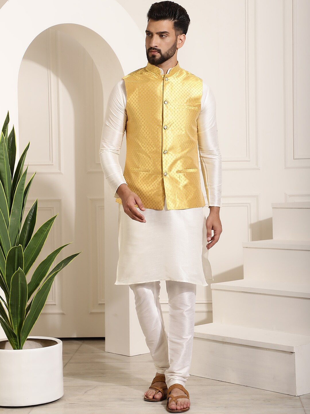 

SOJANYA Mandarin Collar Regular Kurta & Churidar With Nehru Jacket, Cream