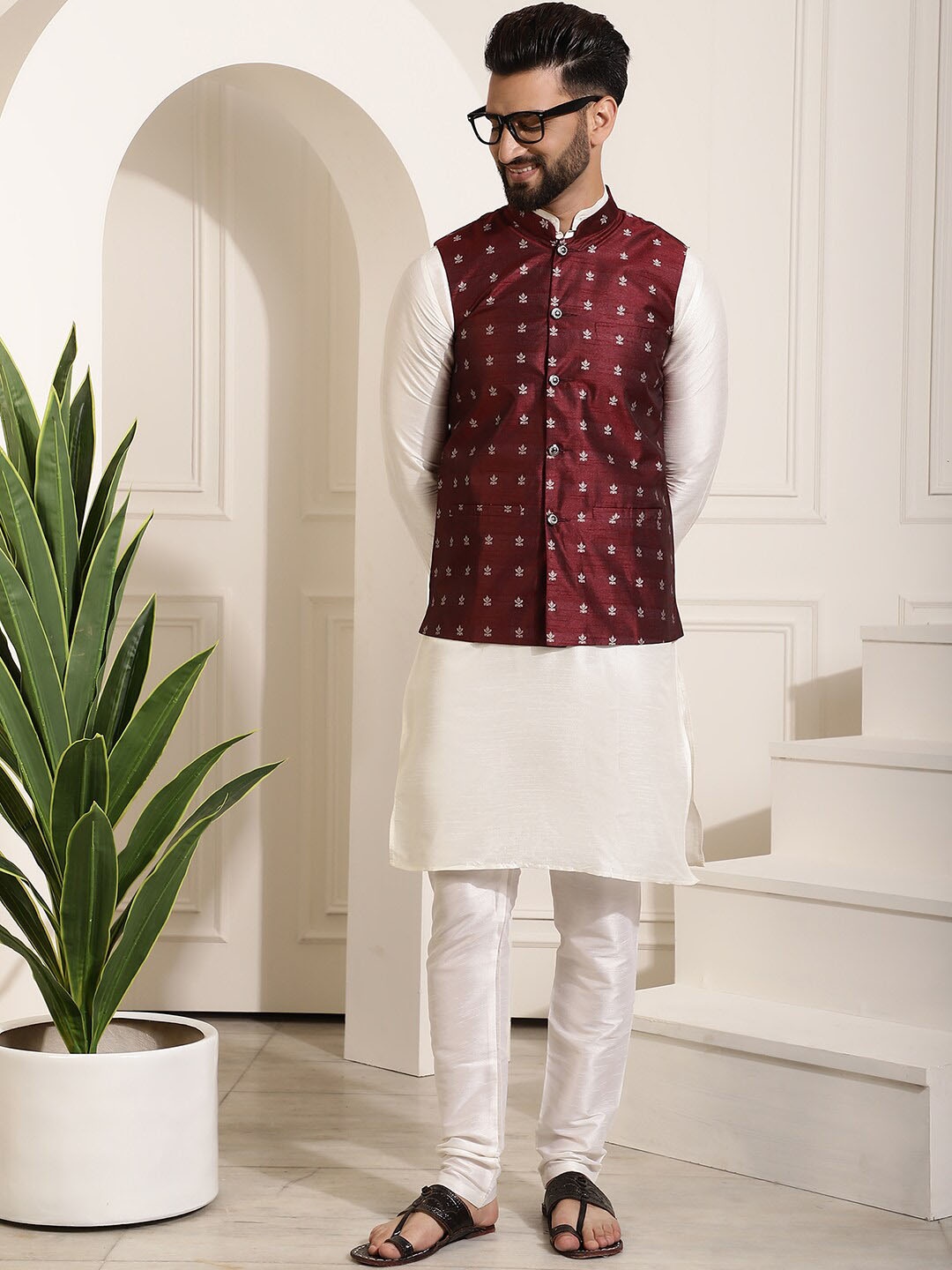 

SOJANYA Band Collar Straight Kurta & Churidar with Nehru Jacket, Cream