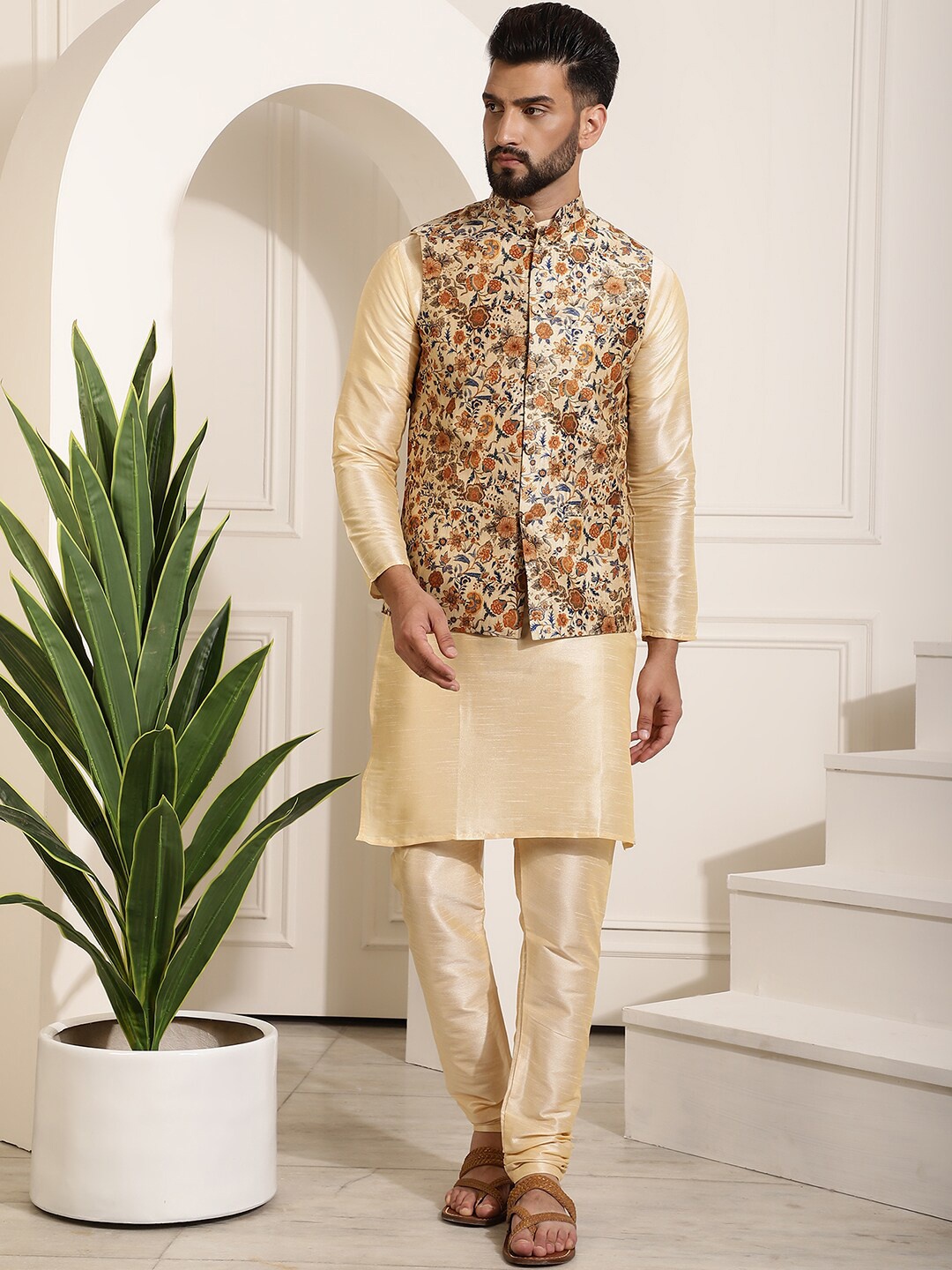 

SOJANYA Band Collar Straight Kurta & Churidar with Nehru Jacket, Gold