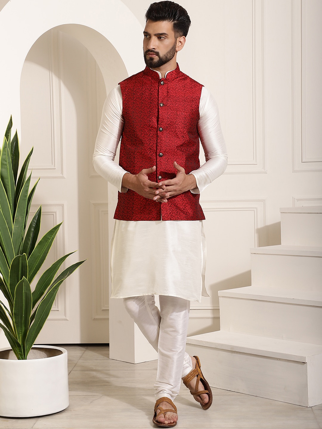 

SOJANYA Mandarin Collar Kurta with Churidar & Woven Nehru jacket, Cream