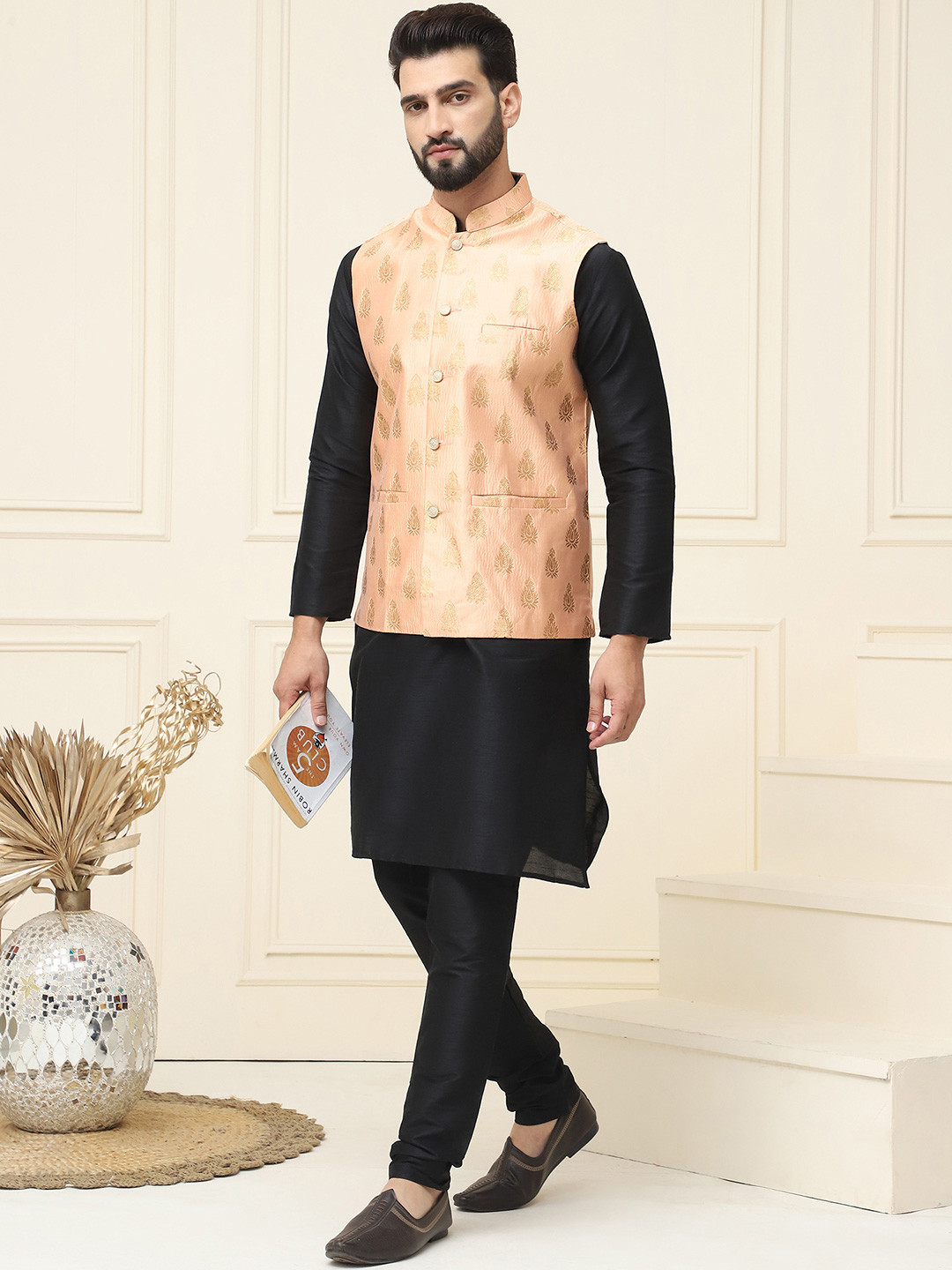 

SOJANYA Band Collar Regular Kurta & Churidar With Nehru jacket, Black