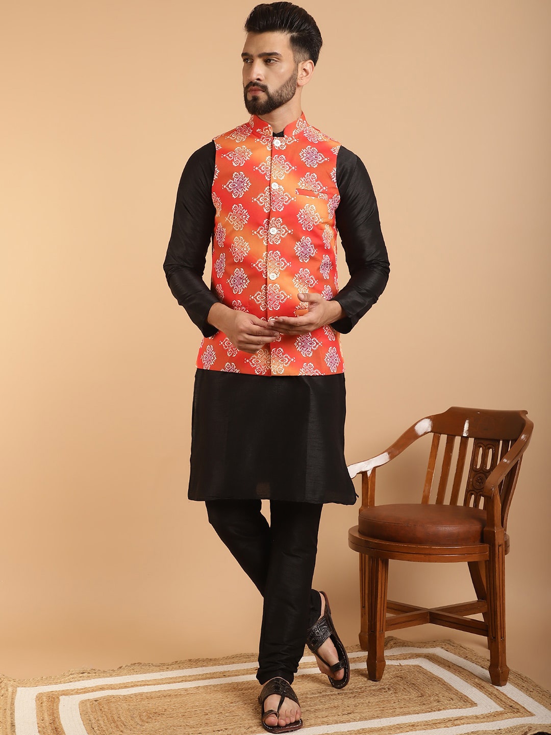 

SOJANYA Band Collar Straight Kurta with Churidar & Nehru jacket, Black