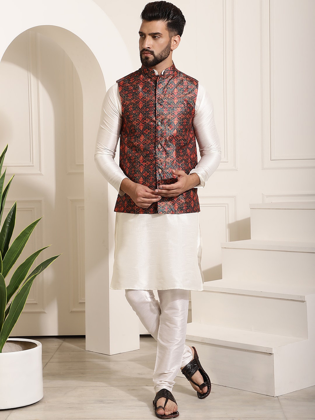 

SOJANYA Band Collar Straight Kurta & Churidar with Nehru Jacket, Cream